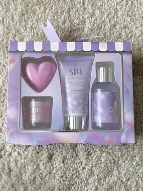 Purely Panache | Iridescent Bubbles Spa Gift Set